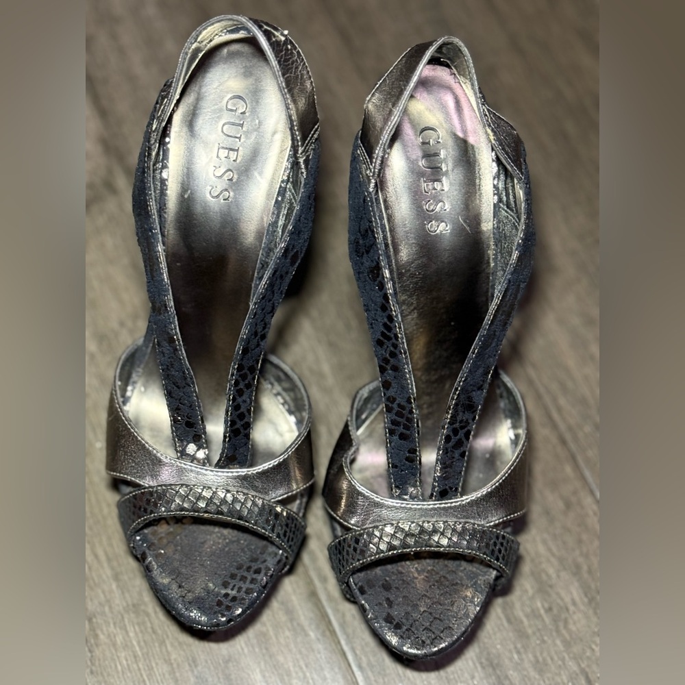 GUESS 5" strappy sling back platform stiletto black metallic snake Heels